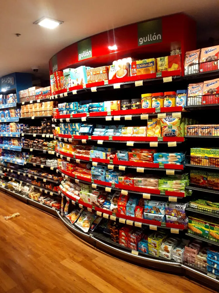 gullón retail display in Jordan · photo 13