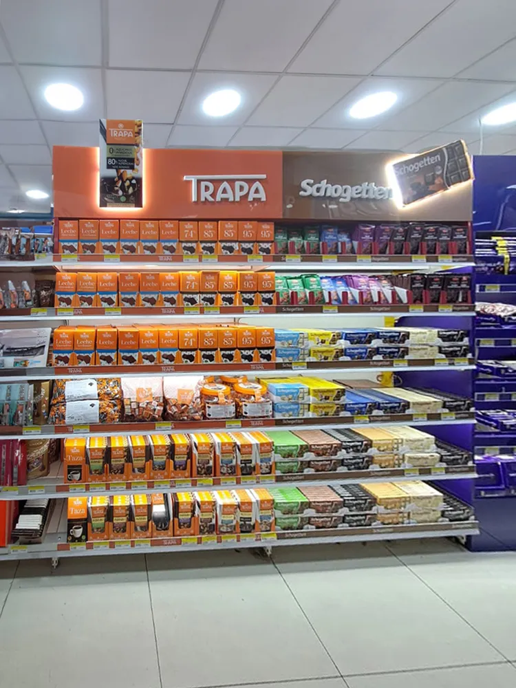 Trapa retail display in Jordan · photo 1