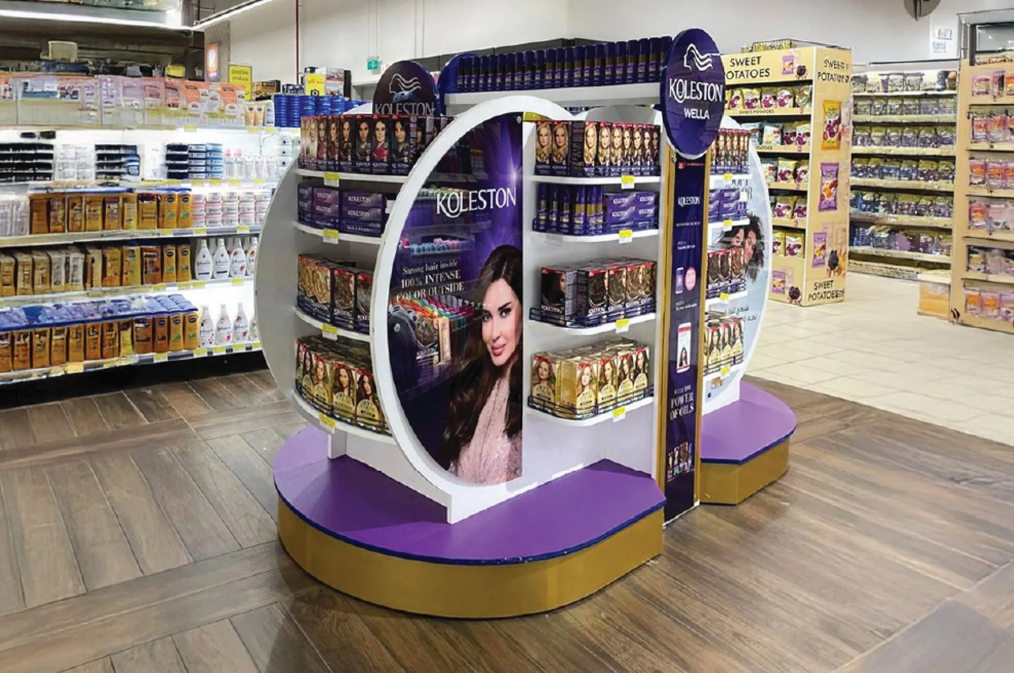 More from our portfolio retail display in Jordan · photo 23