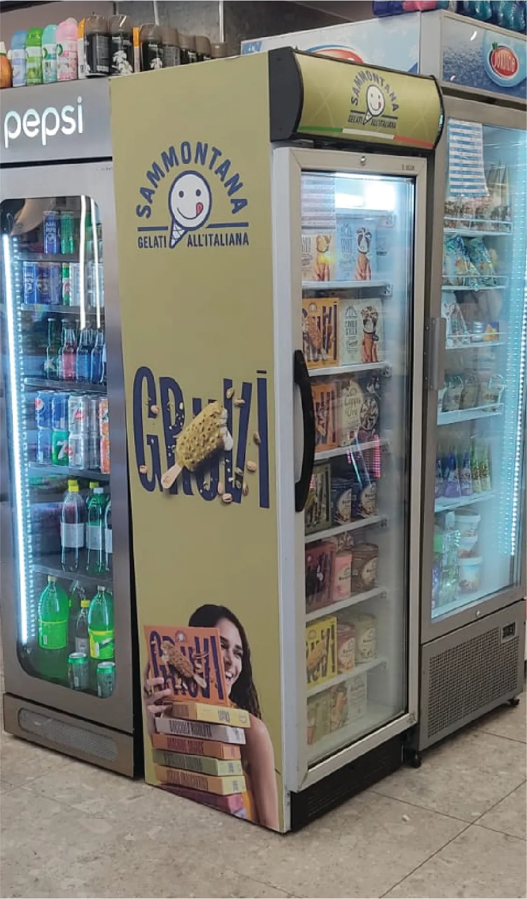 More from our portfolio retail display in Jordan · photo 27