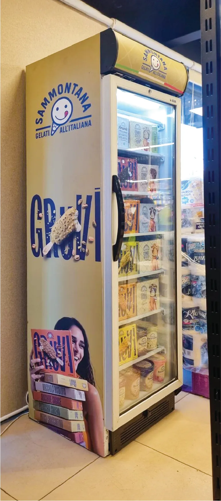More from our portfolio retail display in Jordan · photo 15